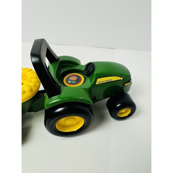 John Deere Animal Sounds Old MacDonald Hayride Tractor Musical Animal Sounds Toy - Picture 6 of 6